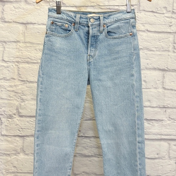 Levi’s Wedgie W24 (0/00) Icon Women’s Jeans Tango Light Wash High Rise Premium - Picture 4 of 12